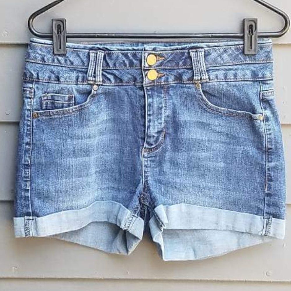 Blue Spice Jean Shorts szie 7